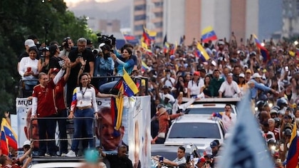 Las imágenes de la masiva concentración de María Corina Machado y González Urrutia en el primer día de campa?a electoral en Venezuela
